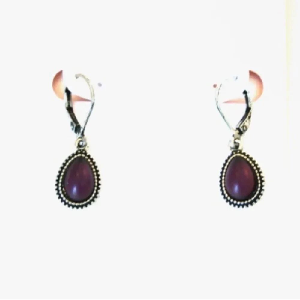 🛍️Elegant Silver and Purple Teardrop Earrings